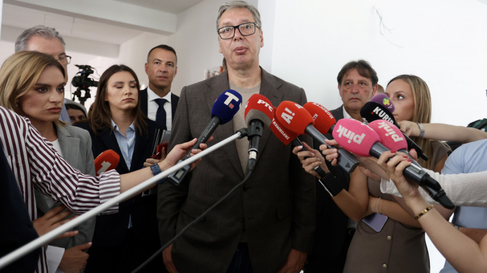 Vučić o medijima u Hrvatskoj: Što me više prate, naučiće više stvari