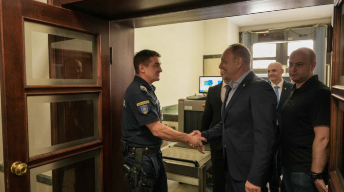 Direktor policije u poseti Upravi za tehniku MUP-a: Jačamo kapacitete za borbu protiv sajber kriminala