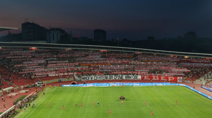 Crvena zvezda opet dobila kaznu UEFA, ponovo zbog navijača: Novčana sankcija, uz pretnju