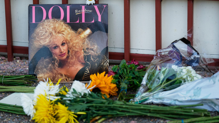 "Imala je najnežnije srce i kičmu od čelika": Slavni odaju počast Doli Parton