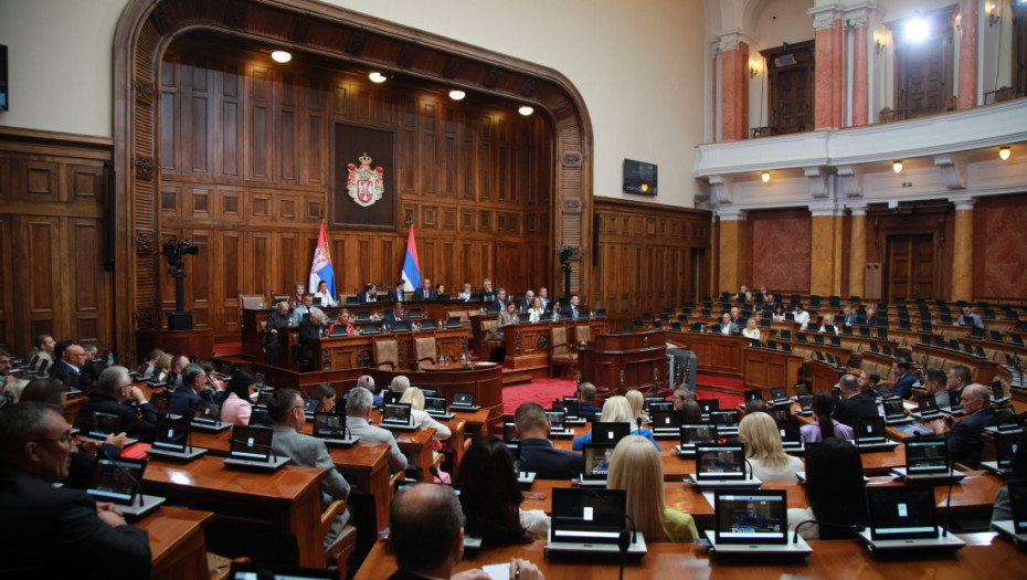 Posle pauze poslanici nastavili raspravu po amandmanima na predlog rebalansa budžeta