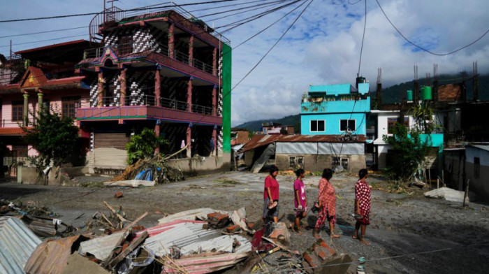 Broj žrtava u Nepalu porastao na 469, više od 1.300 ljudi se vodi kao nestalo