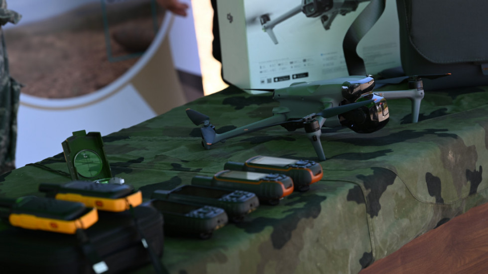Vučić u poseti Inovaciono-edukativnom parku Centra za razminiranje Srbije