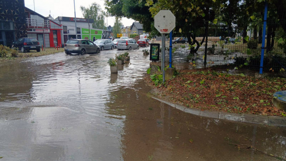 Snažno nevreme pogodilo BiH, Prnjavor ostao bez struje