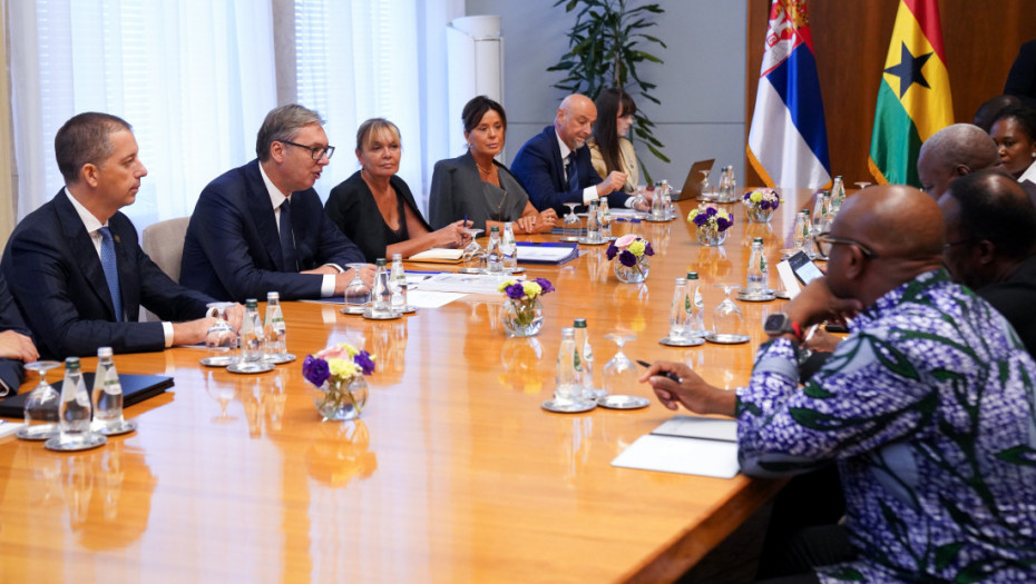 Vučić se sastao sa Šeikom Mohamadom: Nedovoljno iskorišćeni potencijali za saradnju