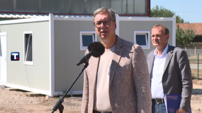 Vučić u Severnobanatskom okrugu: Odmah kreće da se radi put od Nakova do Mokrina, uskoro druga faza bolnice u Kikindi