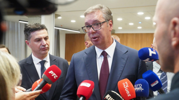 Vučić: Držimo sednicu Glavnog odbora SNS u Nišu, okupilo se svega 50 blokadera