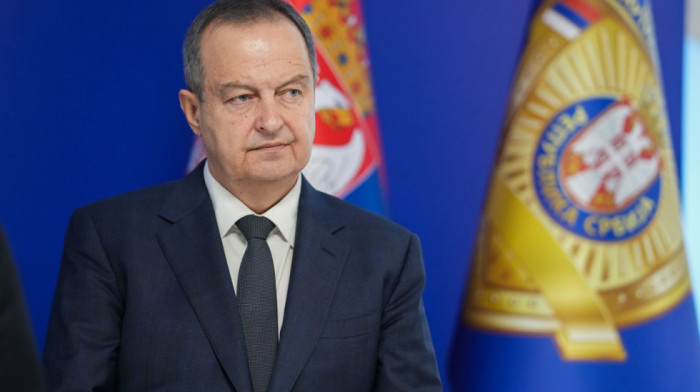 Dačić osudio pozive na napade na policiju: "Država neće dozvoliti teror na ulicama"