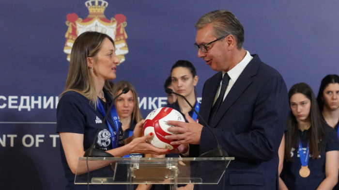 Vučić ugostio odbojkašice Srbije nakon bronze na EP: Veliko hvala za uspeh, uskoro useljavanje u odbojkaški centar