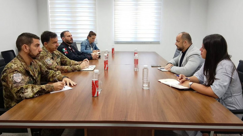 Radojević sa predstavnicima KFOR-a: Važno stalno prisustvo na osetljivim tačkama u Severnoj Mitrovici
