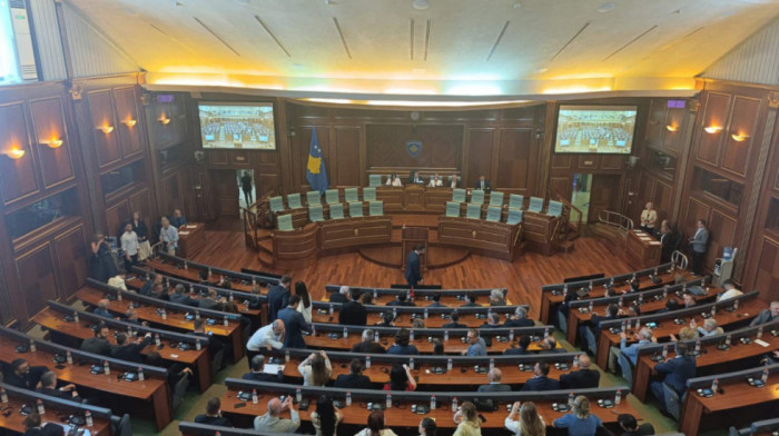 Konstitutivna sednica u Prištini: Aljbuljena Hadžiu izabrana za predsednicu skupštine