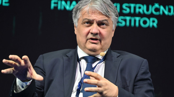Lučić: Telekom Srbija svakog meseca ima priliv od gotovo 13 milijardi dinara