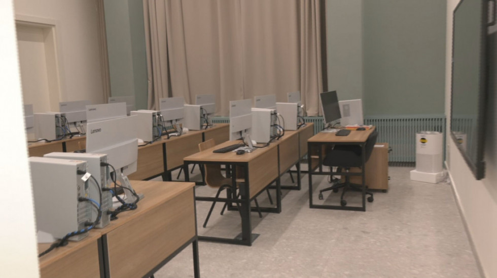 Otvorena nova osnovna škola "Isidora Sekulić" na Savskom vencu: Opremljena savremenim kabinetima i botaničkom baštom