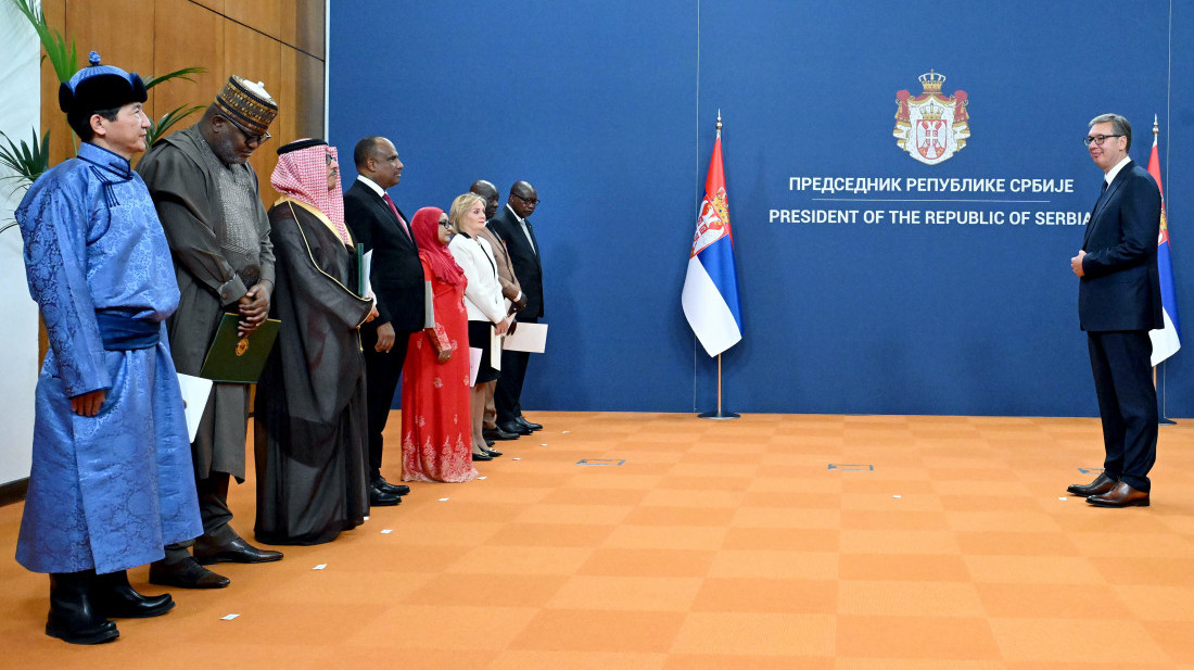 Vučić primio akreditivna pisma novih ambasadora: Diplomatija mora da preuzme ključnu ulogu u rešavanju svih pitanja