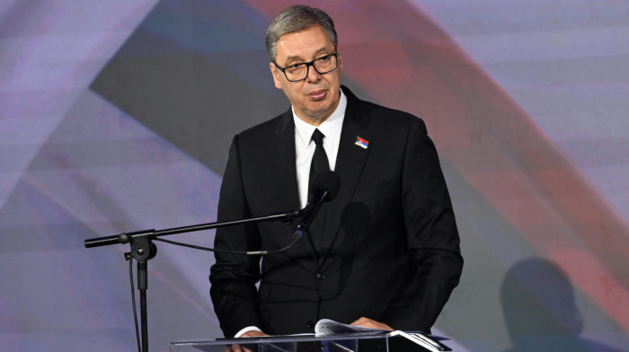 Vučić dodeljuje odlikovanja: Obeležava se Dan srpskog jedinstva, slobode i nacionalne zastave