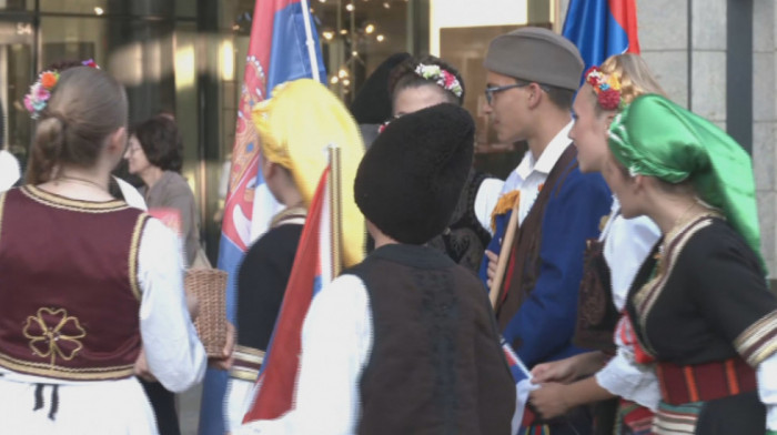 Dan tradicije u Beogradu: Folklor i narodne nošnje povodom Dana srpskog jedinstva, slobode i nacionalne zastave