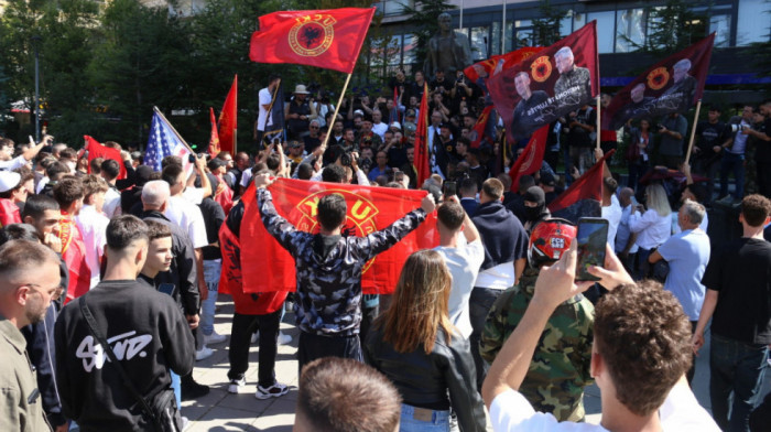 Studenti u Prištini protestovali zbog presude četvorici bivših lidera tzv. OVK