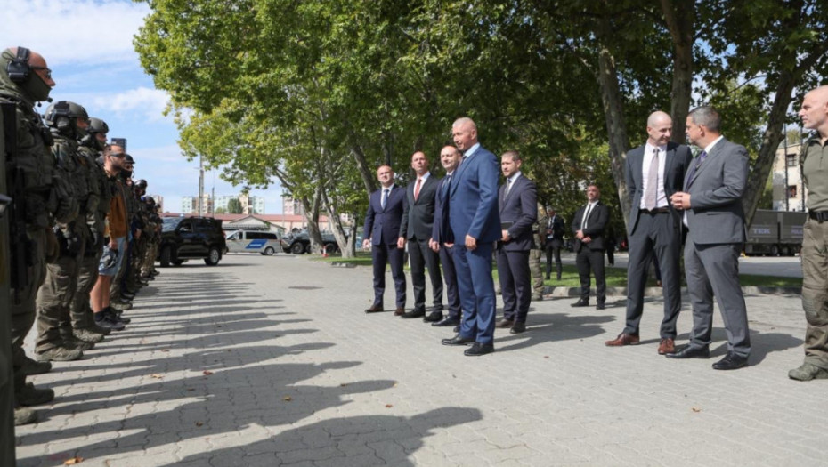 Direktor policije Srbije u Mađarskoj: Poseta TEK-u i dogovor o jačanju bezbednosne saradnje