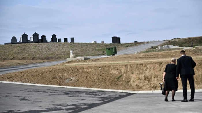 Danas su Miholjske zadušnice: GSP pojačava 16 linija ka grobljima, uvodi se i jedna vanredna ruta