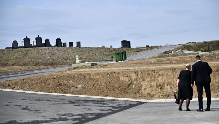 Danas su Miholjske zadušnice: GSP pojačava 16 linija ka grobljima, uvodi se i jedna vanredna ruta