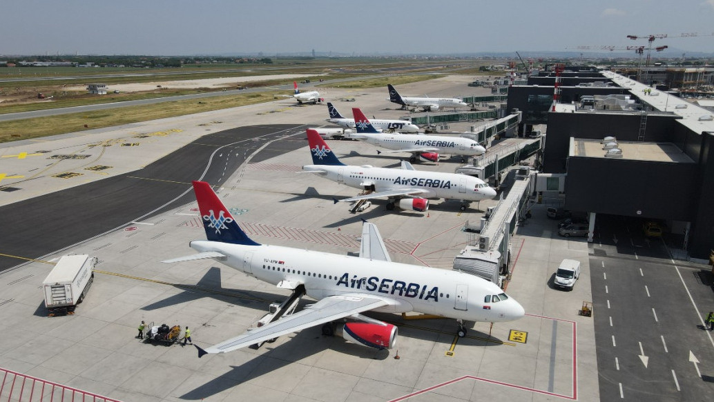Haos na aerodromu „Nikola Tesla“: Propust kompanije doveo do vanredne kontrole putnika, moguće kašnjenje letova