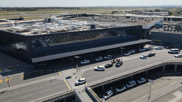 Završene vanredne kontrole na aerodromu „Nikola Tesla“: Saobraćaj se postepeno normalizuje