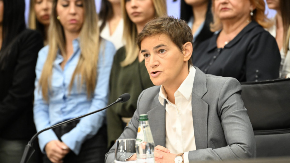 Brnabić: Srbiji su potrebni stabilnost i razvoj, a ne biciklistički izazovi
