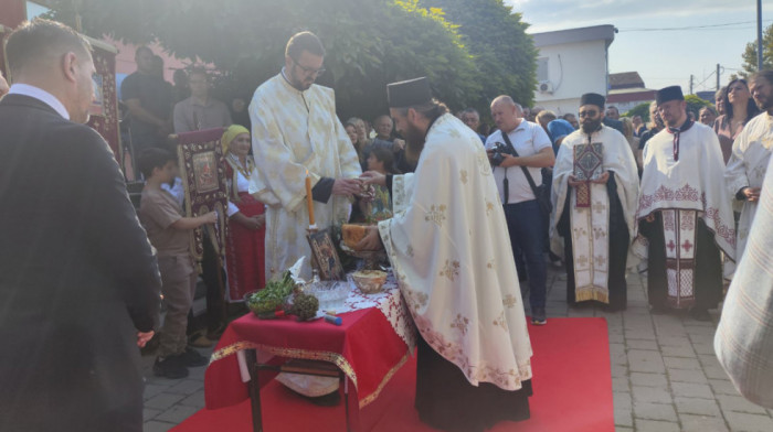 Danas je Mala Gospojina: Gračanica obeležava slavu manastira i Dan opštine