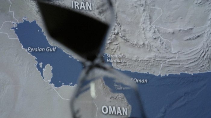Tanak hod po žici između rata i mira: Jesu li SAD pred novom serijom udara na Iran?