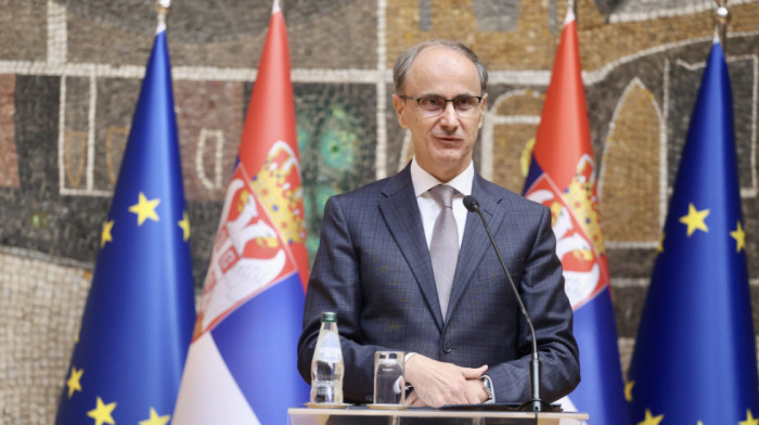 Stiže povišica za najstarije građane: Macut otkrio koliko tačno rastu penzije u decembru