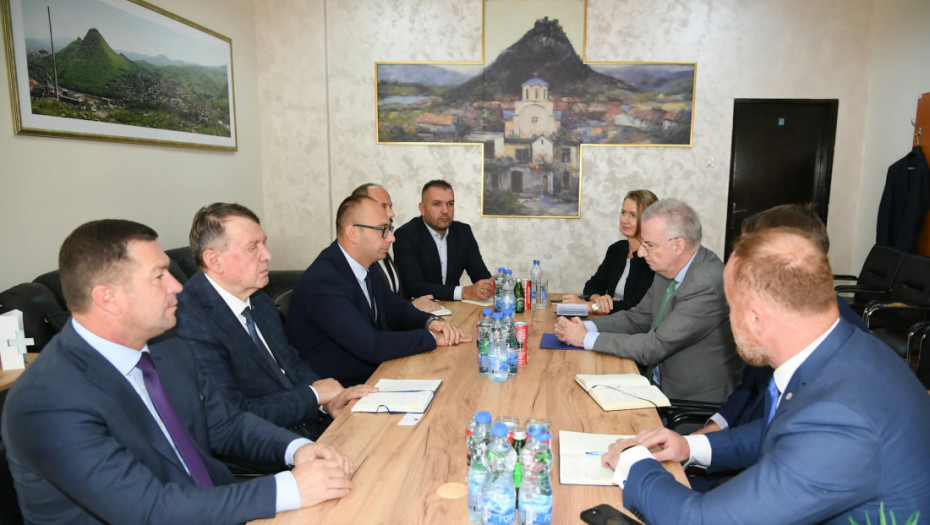 Prava Srba, institucije i ZSO: O čemu su razgovarali Srpska lista i Dirk Šubel