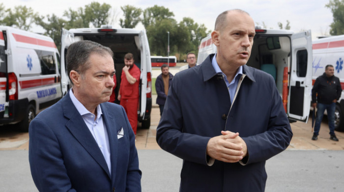 Zlatibor Lončar uručio 20 saniteta predstavnicima zdravstvenih ustanova u Srbiji