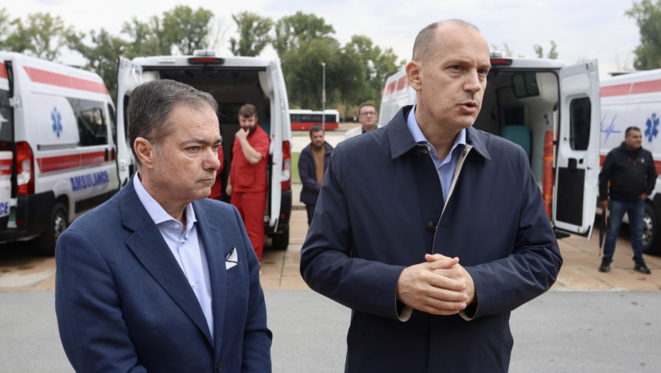 Zlatibor Lončar uručio 20 saniteta predstavnicima zdravstvenih ustanova u Srbiji