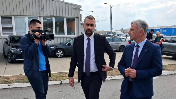 Tri kontejnera humanitarne pomoći iz Srbije krenula ka Libanu, vrednost pomoći 443.000 evra