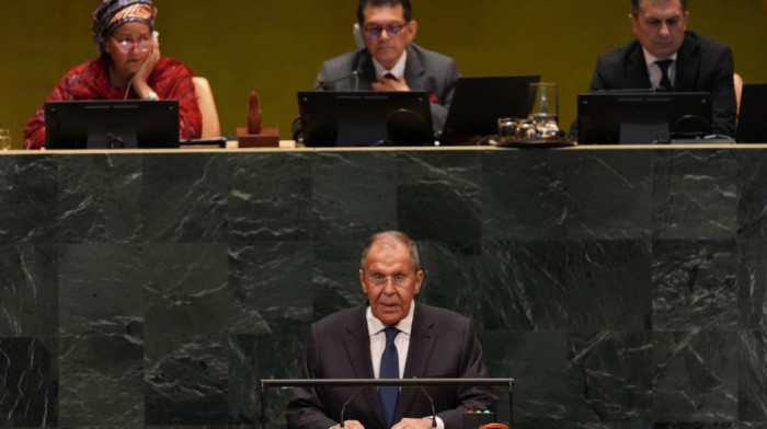 Lavrov: Zapad ugrožava živote milijarde ljudi, a od Srbije traži da se odrekne KiM