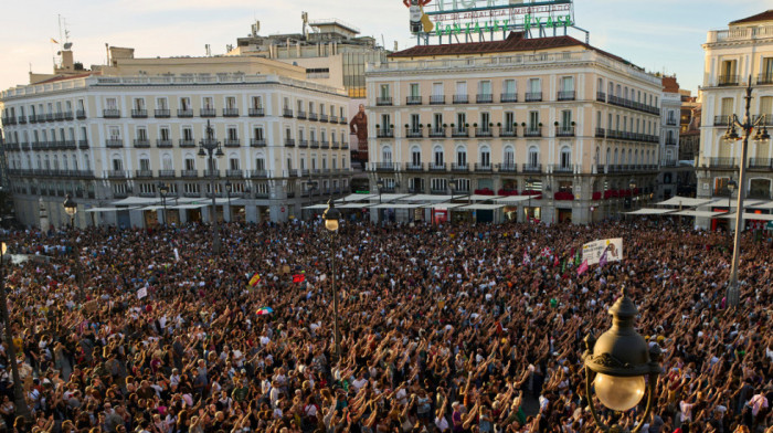 Desetine hiljada ljudi protestovalo u Madridu zbog stambene krize