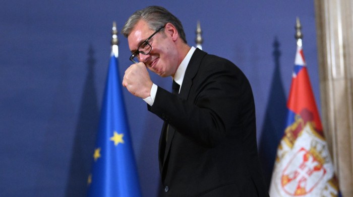 Vučić se oglasio posle primopredaje dužnosti: Sada je vreme za borbu za pristojnu i normalnu Srbiju