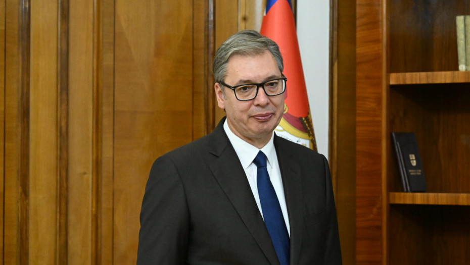 Vučić u selu Luka kod Bora najavio vladu sa 12 ministara: "Biće najmanja, najmarljivija i najvrednija"
