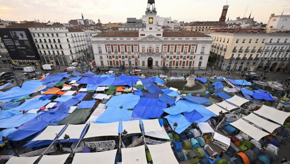 Madrid pod šatorima: Više od 1.000 ljudi kampuje zbog stambene krize, traže reakciju vlade