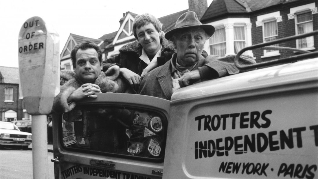 Legendarni žuti kombi iz "Mućki" ide na aukciju: Delbojev trotočkaš mogao bi da košta kao novi Mercedes