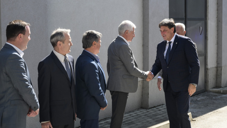 Gašić posetio "Prvi partizan" u Užicu, sa rukovodstvom o unapređenju proizvodnje
