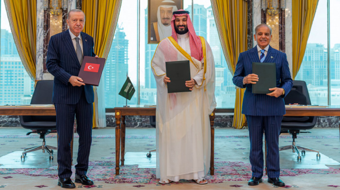 Veliki ratni pakt u Rijadu: Turska, Saudijska Arabija i Pakistan hitno se sastaju zbog opšte ofanzive na Hute