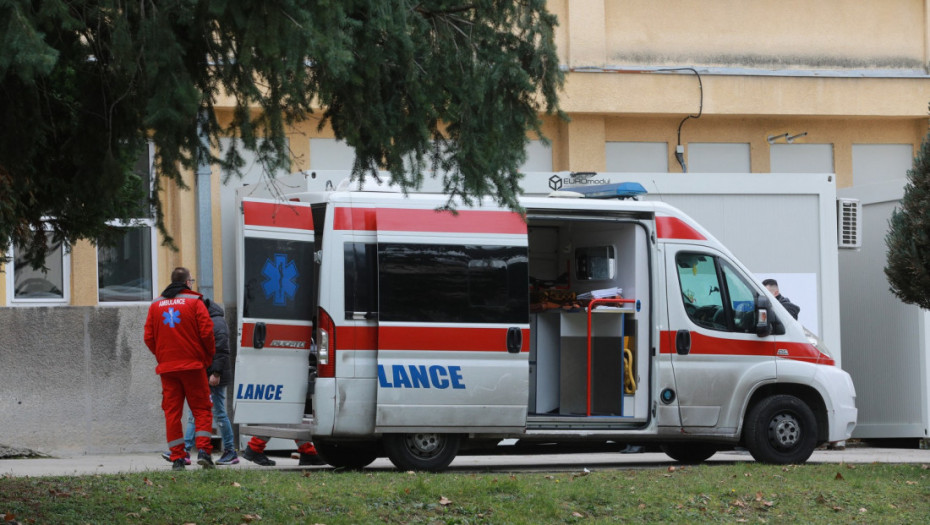 Tri saobraćajna udesa noćas u Beogradu, troje lakše povređeno