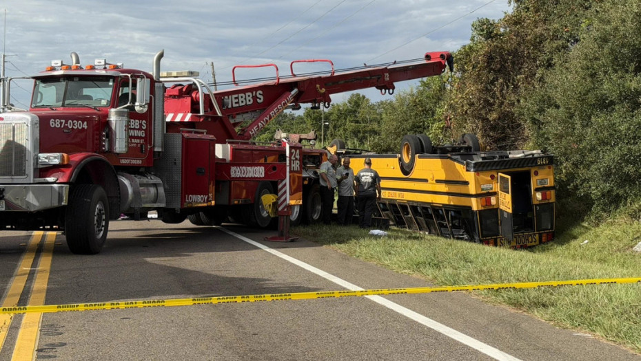 Školski autobus se prevrnuo na Floridi: Poginule dve osobe, među njima i učenica