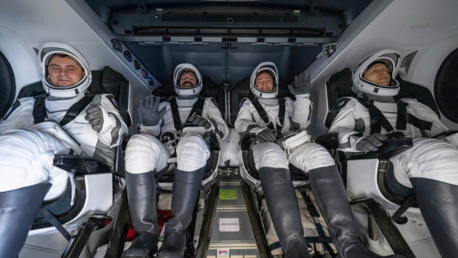 Četvoro astronauta vratilo se posle osam meseci na Zemlju (FOTO)