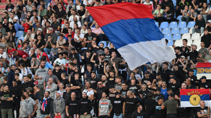 UEFA kaznila Srbiju zbog navijanja protiv Grka i Holanđana