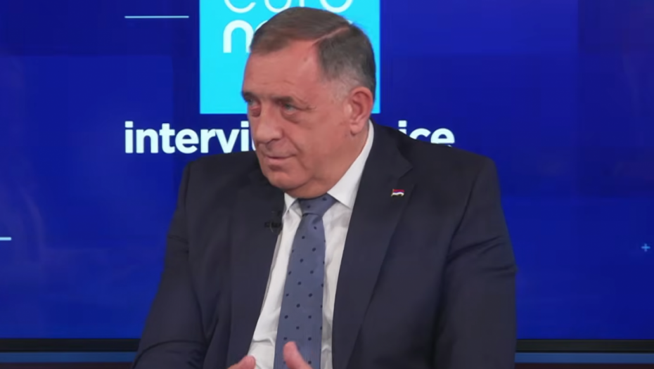 Dodik: Skrnavljenje srpske trobojke nije hrabrost, već kukavičluk
