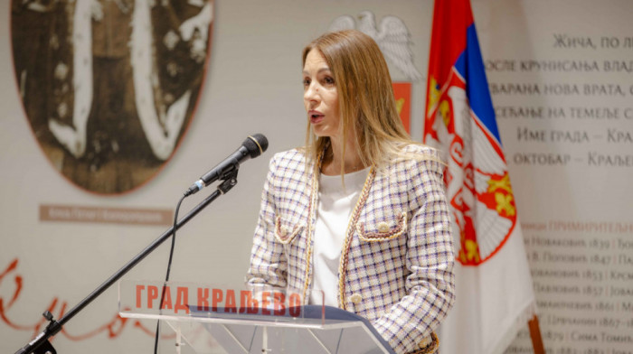 Đedović u Kraljevu uručila domaćinstvima ugovore o subvencijama za energetsku efikasnost