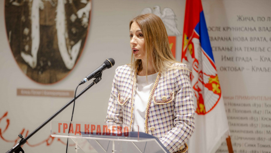 Đedović u Kraljevu uručila domaćinstvima ugovore o subvencijama za energetsku efikasnost