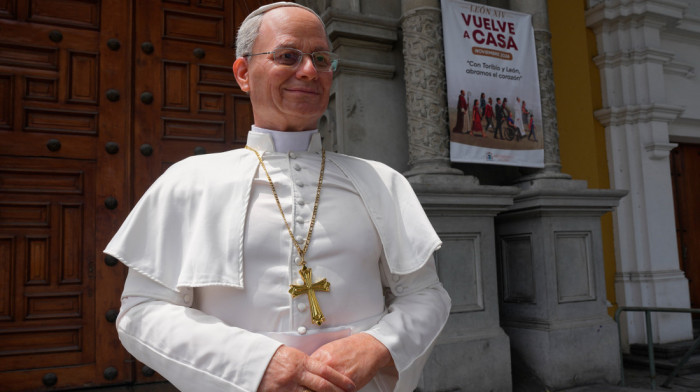 Papa Lav XIV operisan zbog adenokarcinoma pluća, odstranjen mu donji režanj desnog plućnog krila